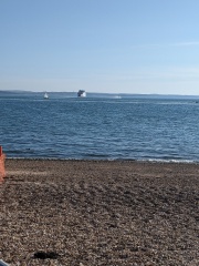 Come and tell me your dull and unexciting news 30: Calmly through the day