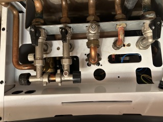 Low pressure combi boiler