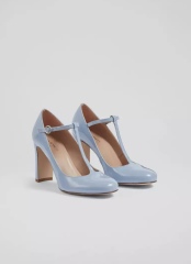 Can I wear this dress with these shoes?