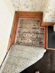 To expose floorboards or not