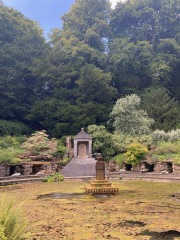 Come and tell me your dull and unexciting news 30: Calmly through the day