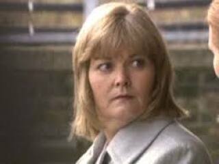 Which minor British comedy actress am I thinking of?