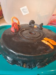 How can I make this 'Bulge Cake' look more realistic?