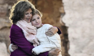 Royal Style: Diamonds are a Queen's best friend..