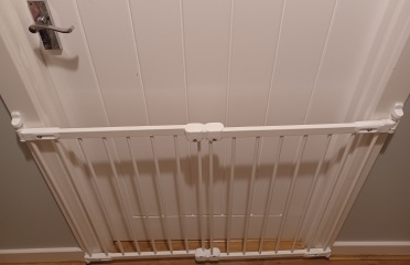 Keeping this kid in bed?!