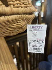 Can MN find this giant wicker giraffe??