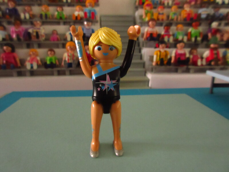 It's time for the Olympic Games for the Playmobil people in our house...