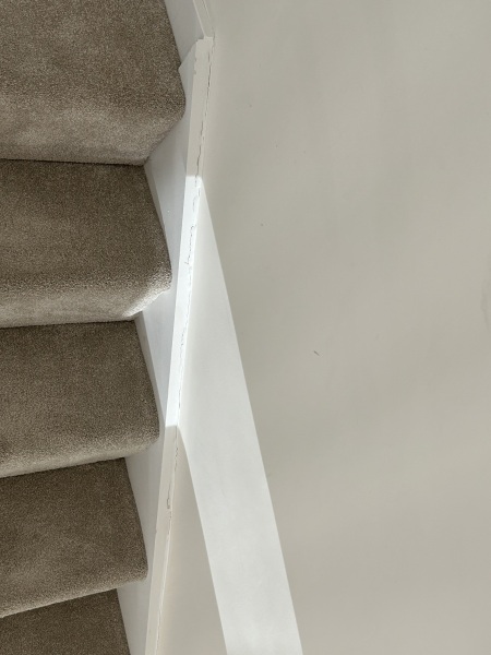 Is this normal for skirting and easily fixed with DIY?
