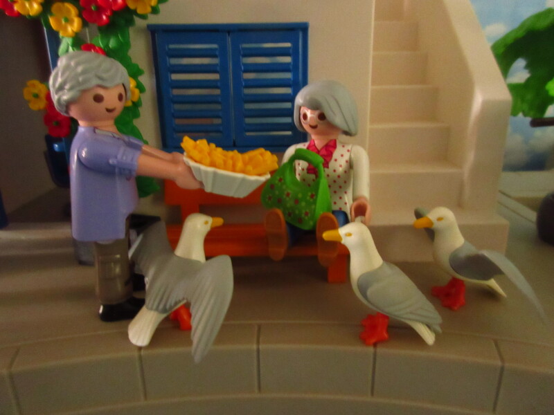 It's time for the Olympic Games for the Playmobil people in our house...