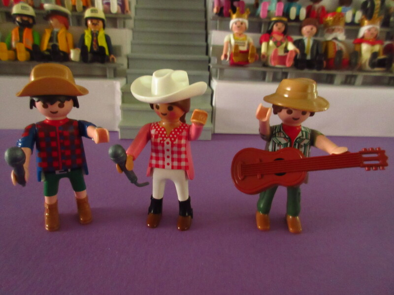 It's time for the Olympic Games for the Playmobil people in our house PART TWO
