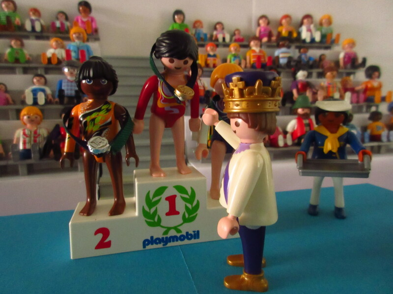 It's time for the Olympic Games for the Playmobil people in our house...