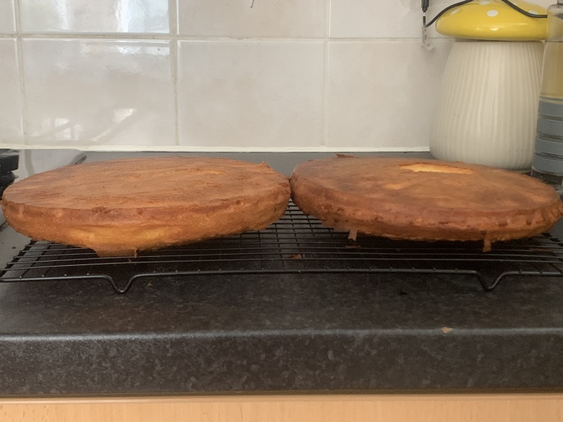 FLAT cake layers??