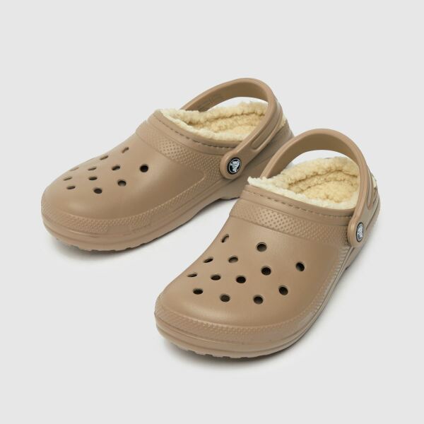 It's show us your new slippers time !