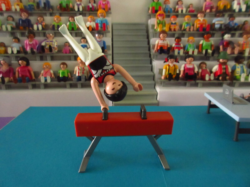 It's time for the Olympic Games for the Playmobil people in our house...