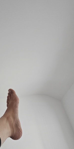 Dark feet