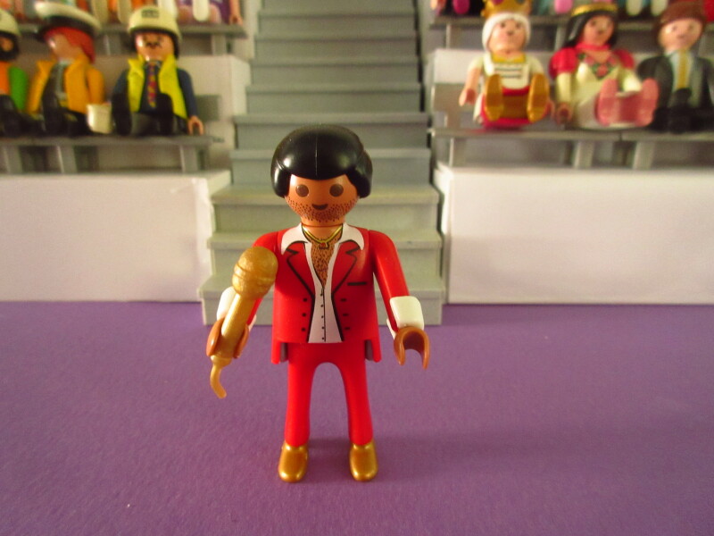 It's time for the Olympic Games for the Playmobil people in our house PART TWO
