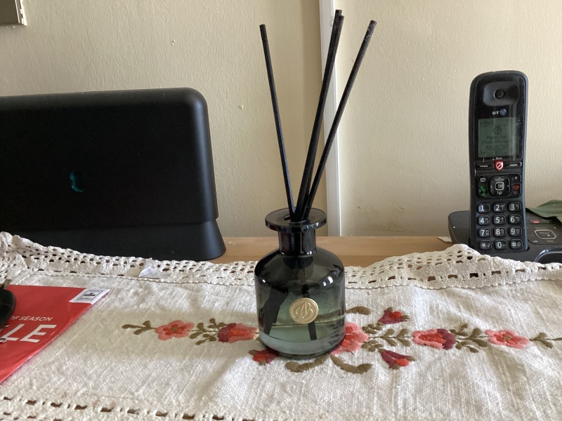 Can anyone recommend a really lovely, long lasting reed diffuser please?