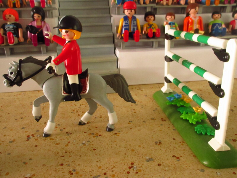 It's time for the Olympic Games for the Playmobil people in our house...