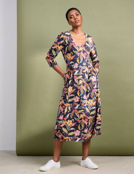 What to wear for Michelin dinner semi outdoor setting end of August?