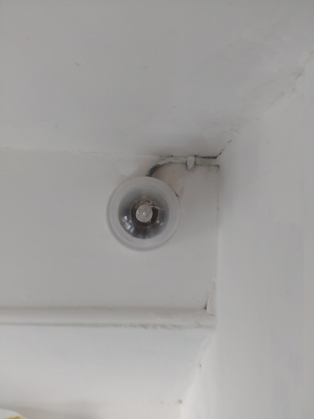 The world's most awkward light fitting