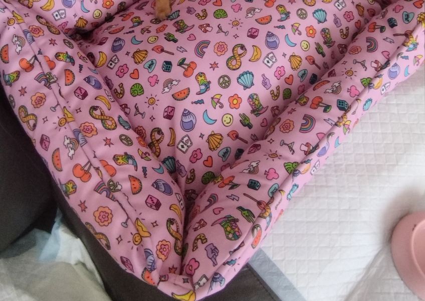 Matching blanket.