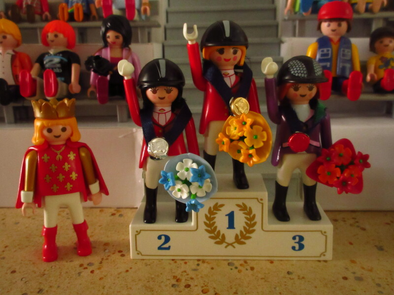It's time for the Olympic Games for the Playmobil people in our house...