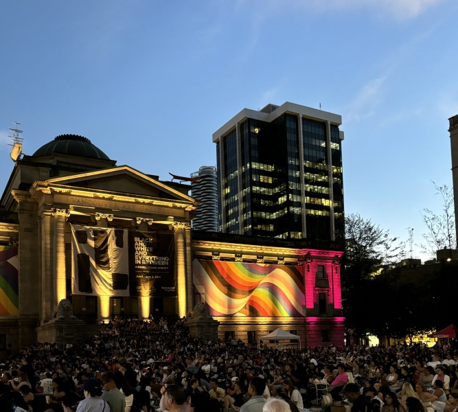 Come and tell me your dull and unexciting news 30: Calmly through the day