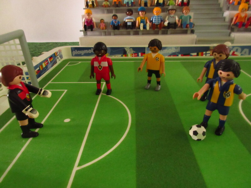 It's time for the Olympic Games for the Playmobil people in our house...