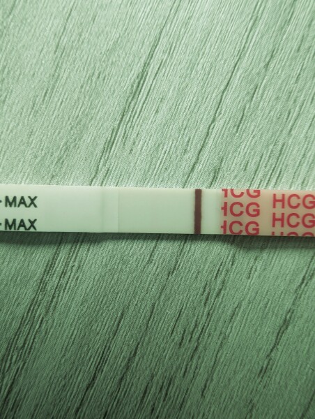 Sorry but. . Line eyes pleeeeease