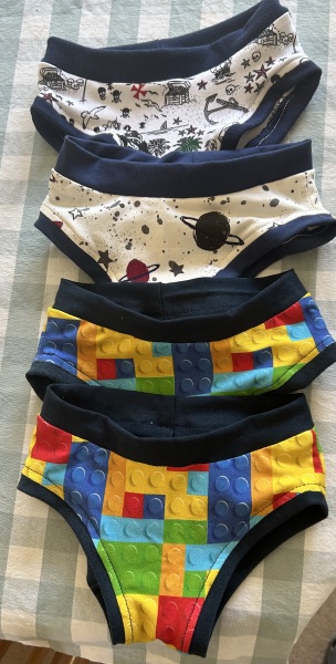 Stitch and bitch thread #9. I have pressing concerns