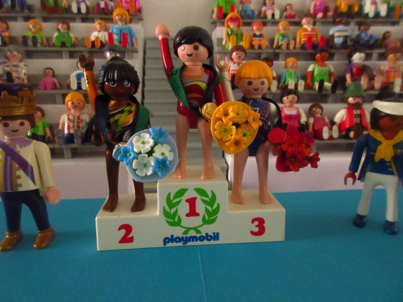 It's time for the Olympic Games for the Playmobil people in our house...