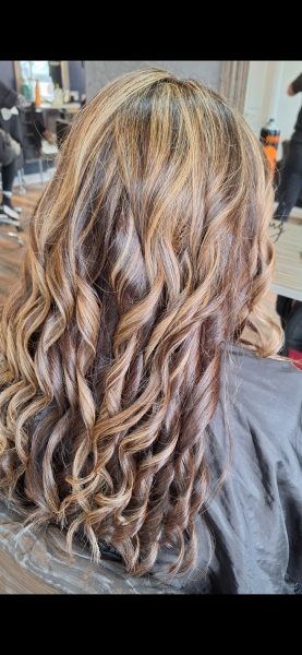 "Menopausal blonde" hair - why do women do it?