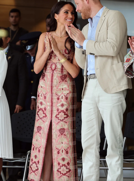 Meghan and Harry spotted out and about - ¡Viva Colombia! Edition (Part 7)