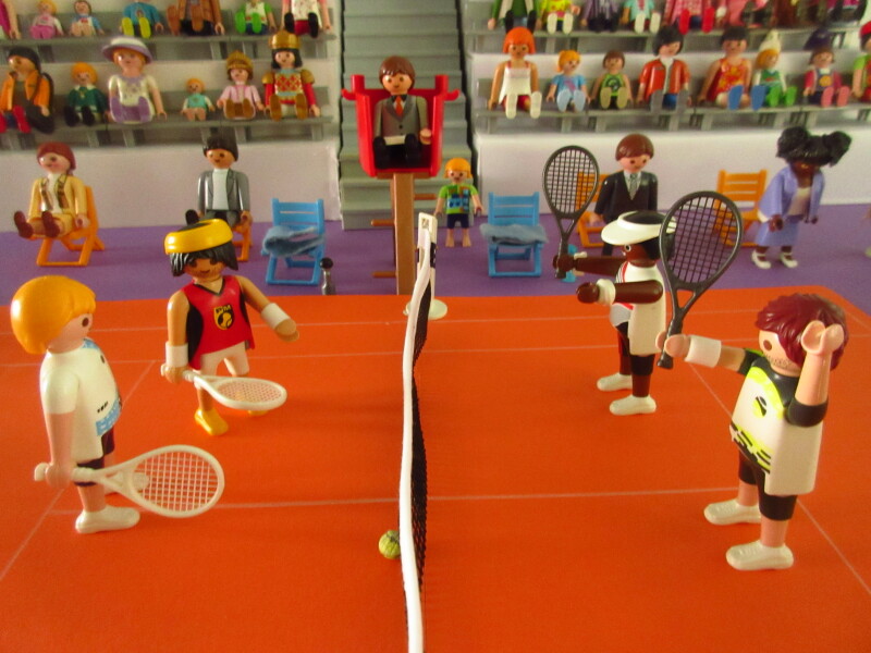It's time for the Olympic Games for the Playmobil people in our house...