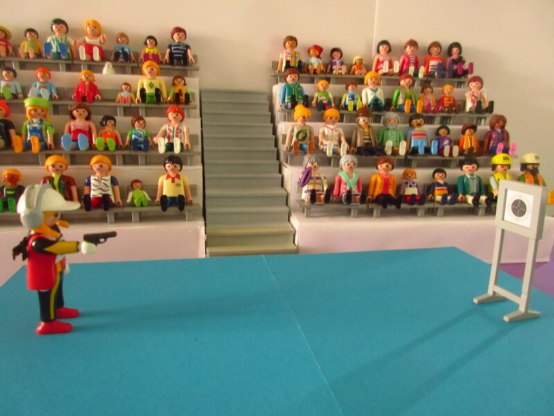 It's time for the Olympic Games for the Playmobil people in our house...