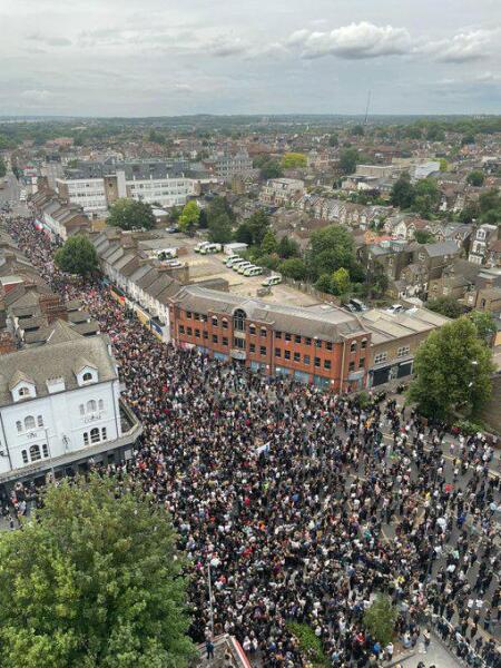 To be heartened to see anti-fascist rally going on tonight