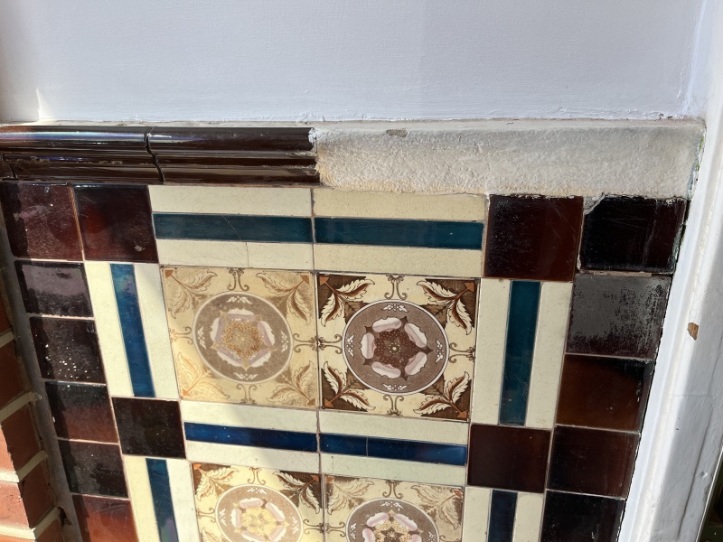 Cutting moulded tiles?