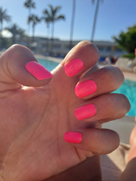 Stick on gel nails