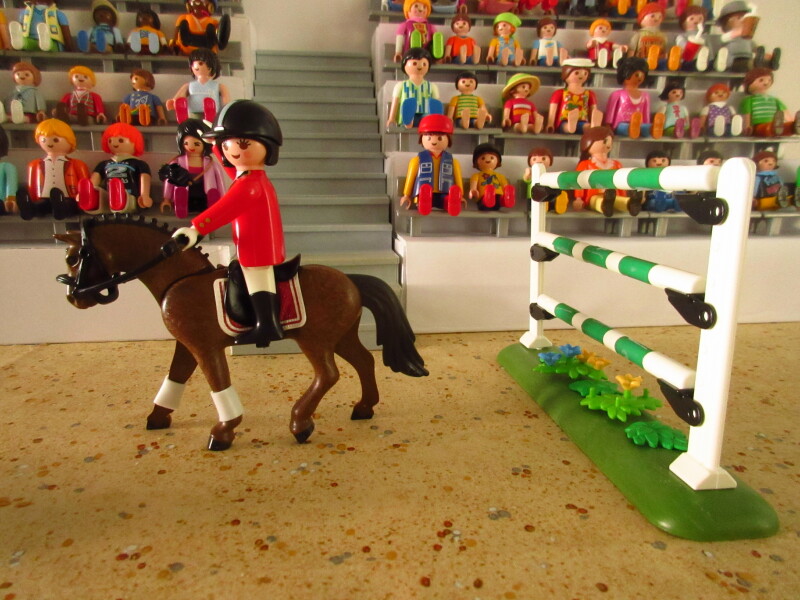 It's time for the Olympic Games for the Playmobil people in our house...