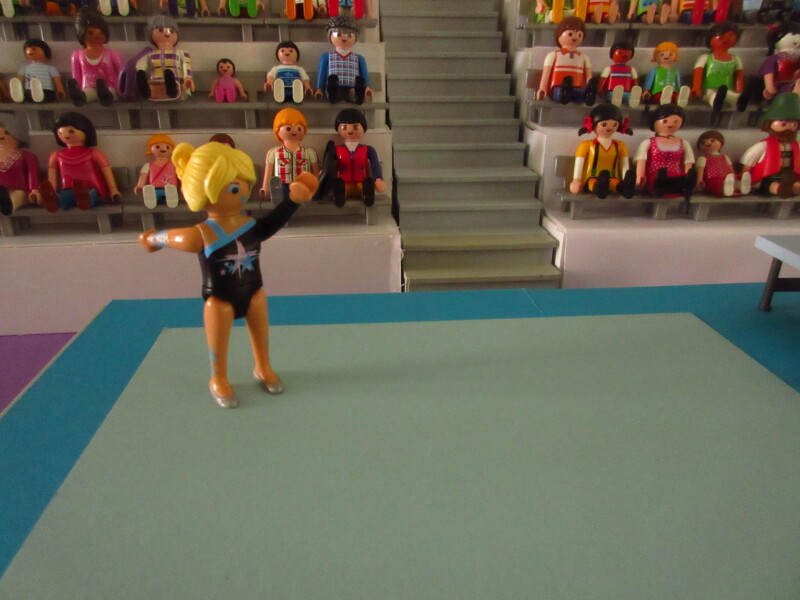 It's time for the Olympic Games for the Playmobil people in our house...