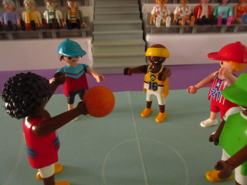 It's time for the Olympic Games for the Playmobil people in our house...