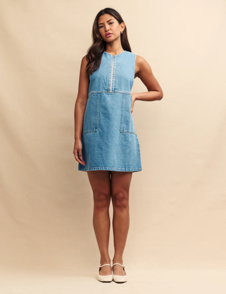 Who tf wears a shift dress other than on MN?