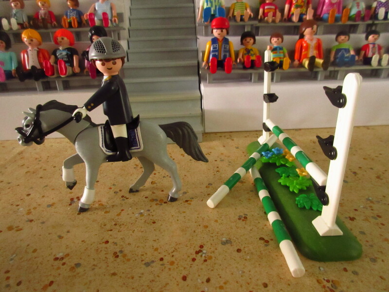 It's time for the Olympic Games for the Playmobil people in our house...