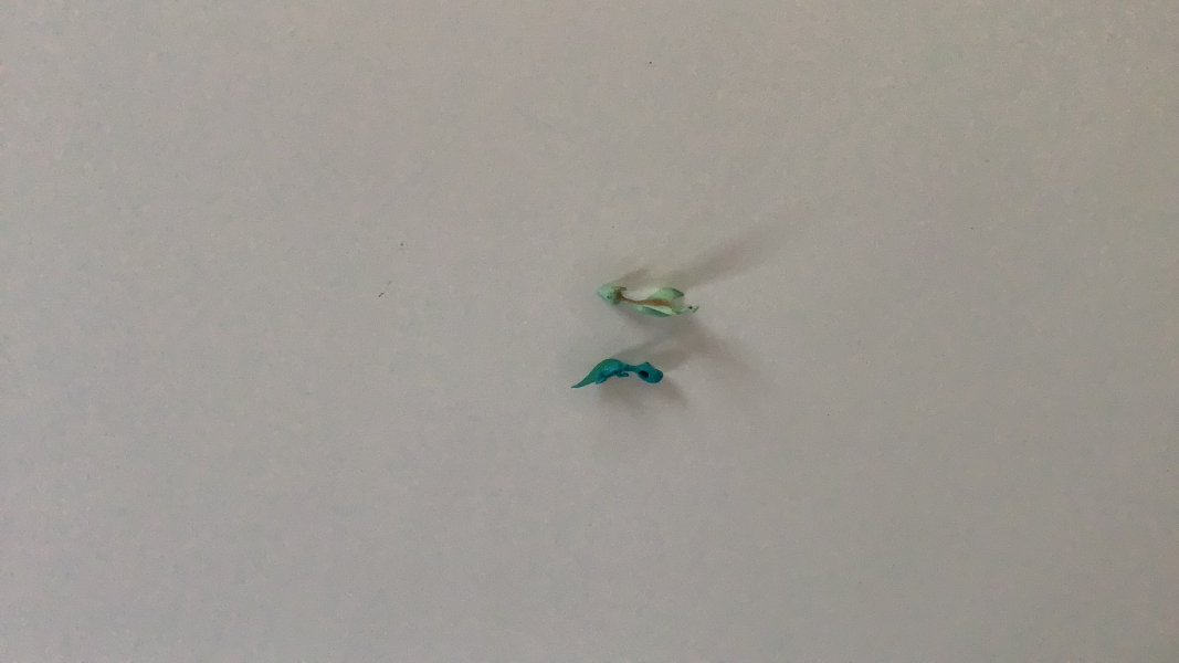 Squishy toy mark on wall, expert mum advice needed!