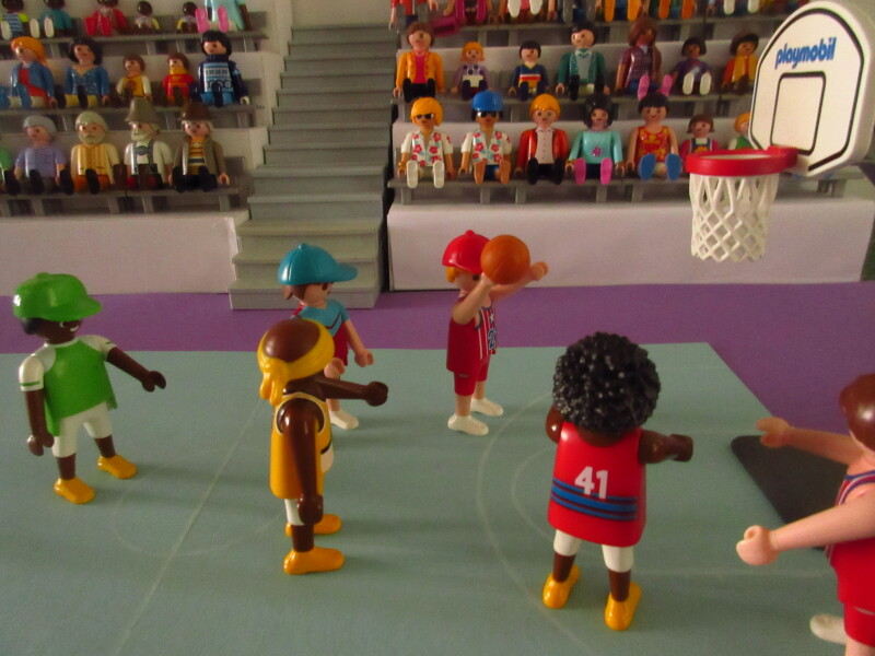 It's time for the Olympic Games for the Playmobil people in our house...