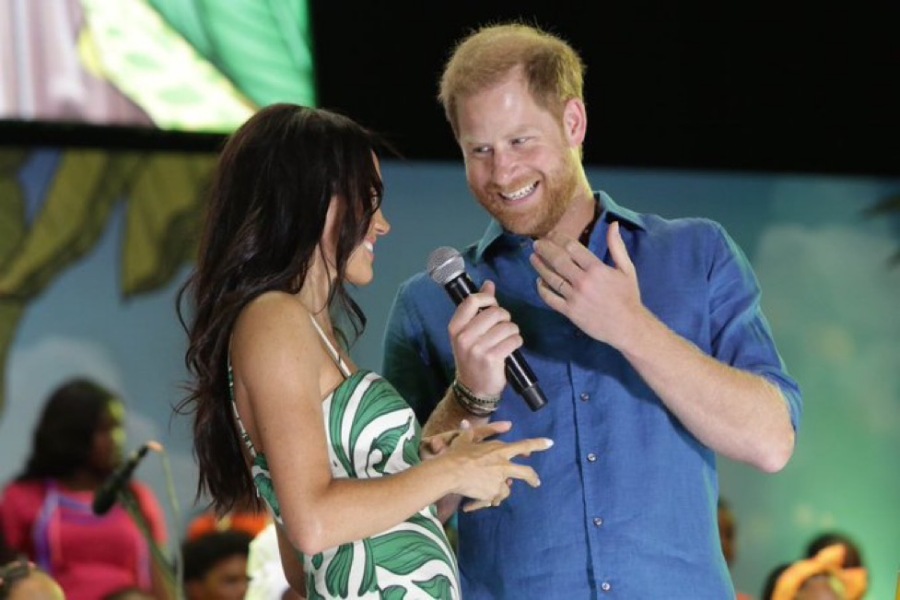 Meghan and Harry spotted out and about - ¡Viva Colombia! Edition (Part 7)