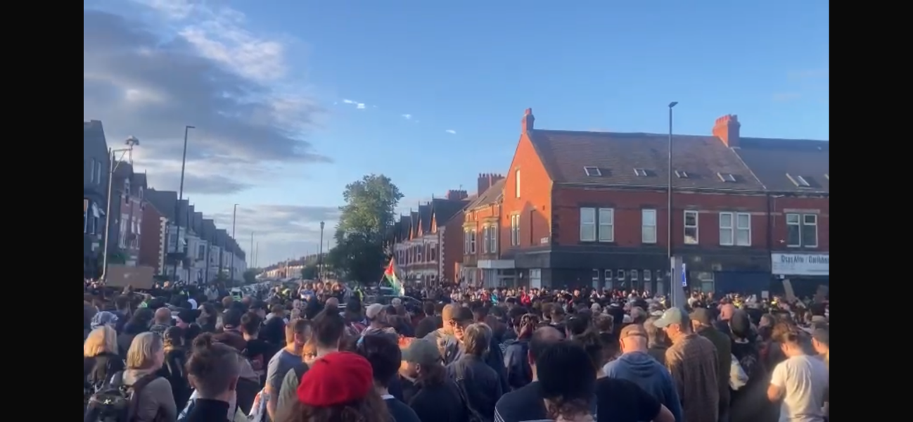 I'm so fucking angry. My poor neighbour daren't go to work because of the thugs.