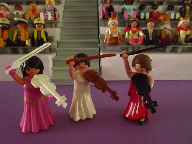 It's time for the Olympic Games for the Playmobil people in our house PART TWO