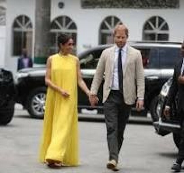 Royal Style: Diamonds are a Queen's best friend..