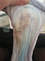Light pink blood 6 weeks pregnant.. sensitive pics